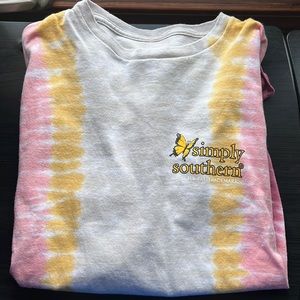 I’m selling this Simply Southern long sleeve, medium shirt.